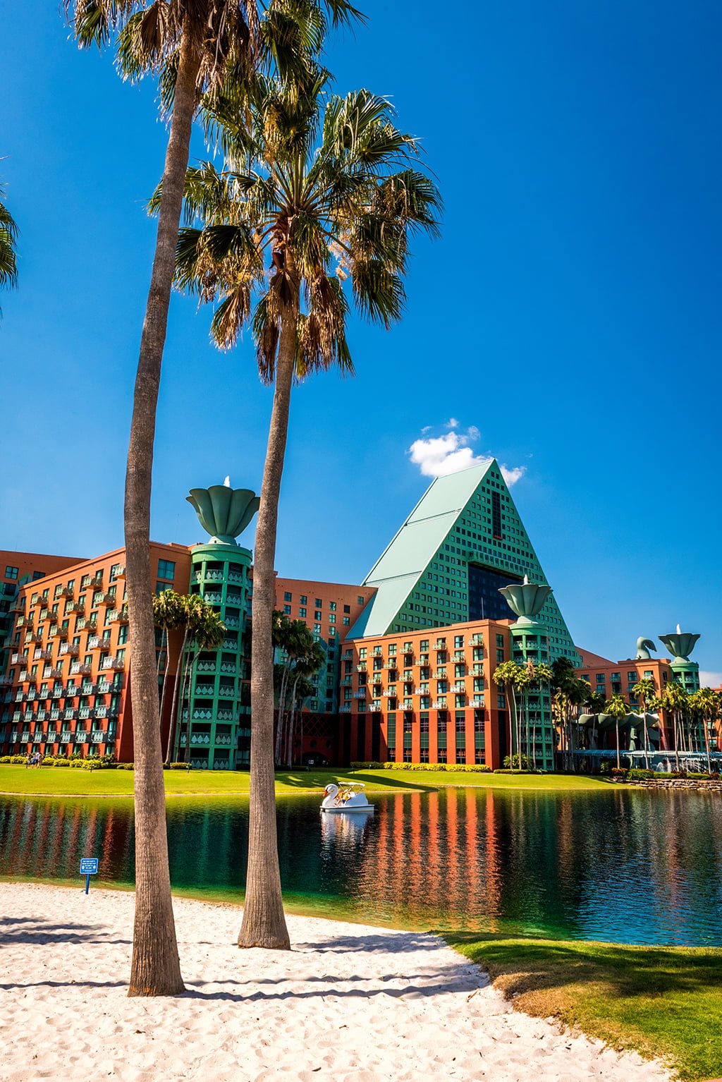 Top 10 Off-Site Hotels Near Disney World - Disney Tourist Blog