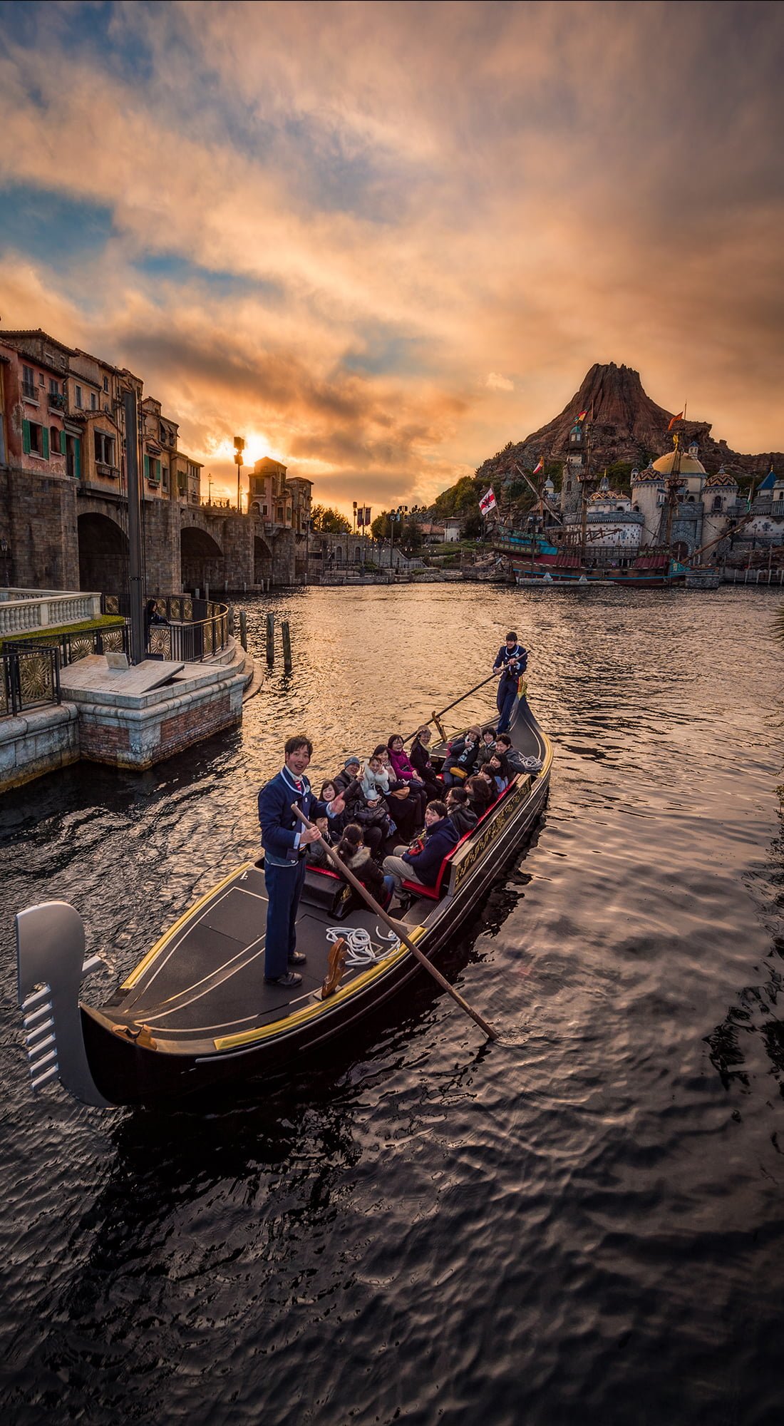 Best Tokyo DisneySea Attractions & Ride Guide - Disney Tourist Blog