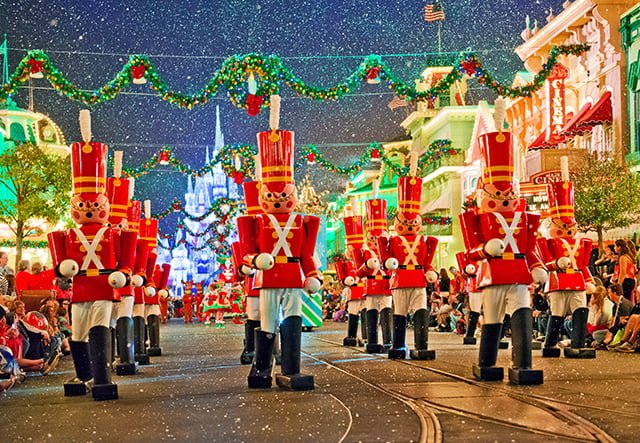 toy-soldiers-christmas-parade