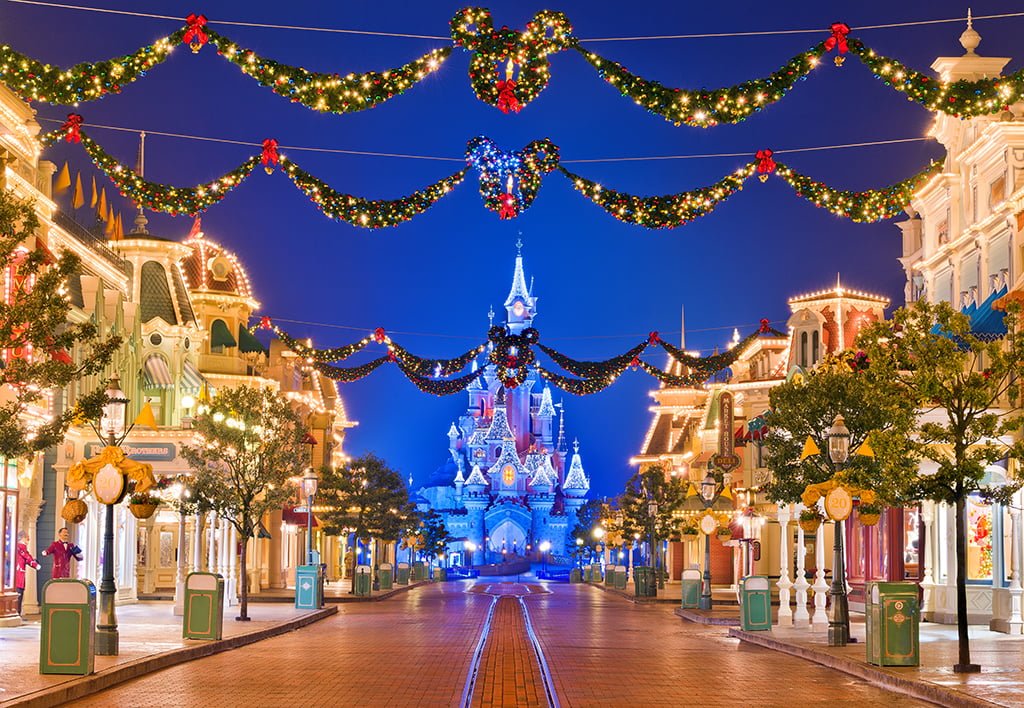 Guide To Christmas 2024 At Disneyland Paris Disney Tourist Blog