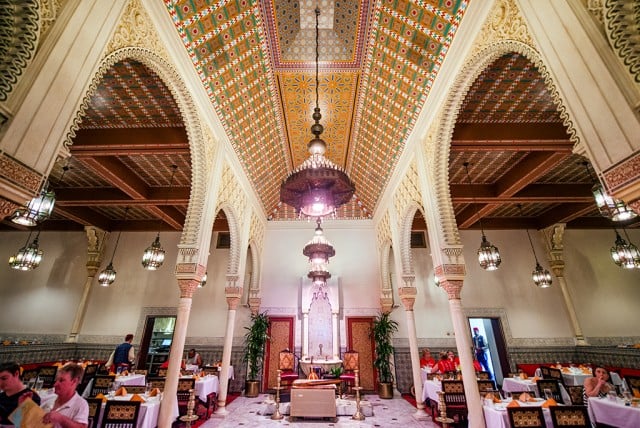 restaurant-marrakesh-epcot-interior-ceiling-2