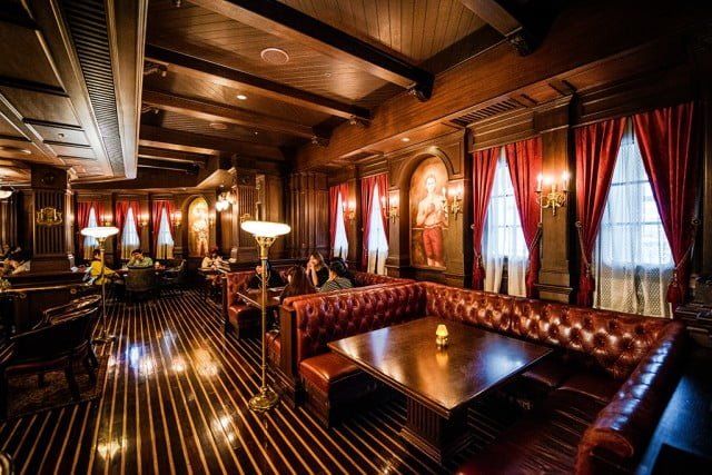teddy-roosevelt-lounge-booths