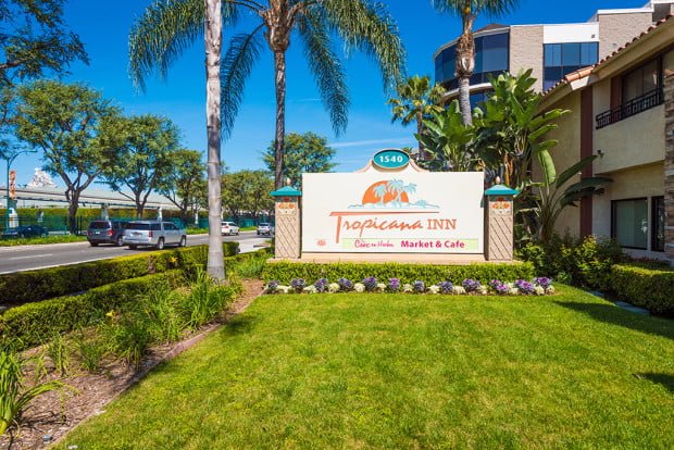 tropicana-inn-suites-disneyland-good-neighbor-hotel-604