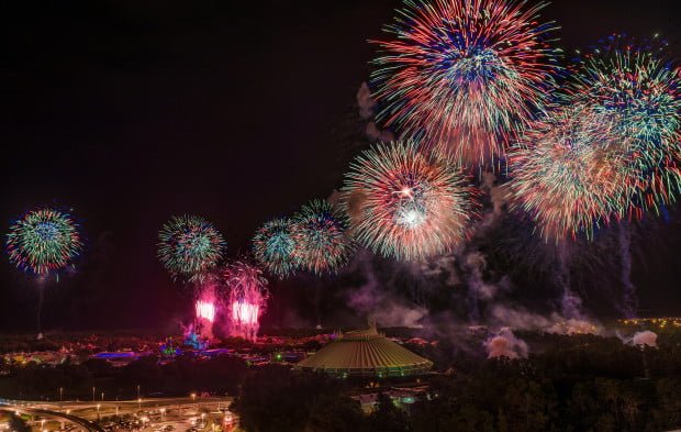 blt-top-world-lounge-celebrate-america-july-4-fireworks-2