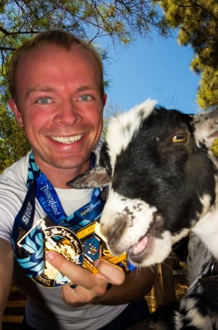 disneyland-half-marathon-bianca-goat