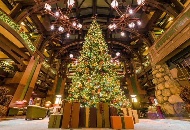 grand-californian-hotel-christmas-tree-wide-low copy