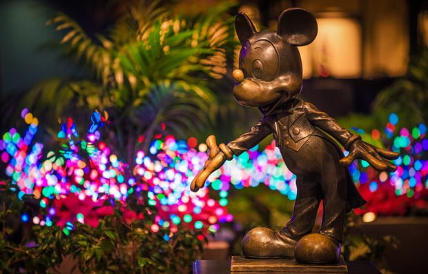 mickey-mouse-statue-christmas-disneyland-hotel-bokeh