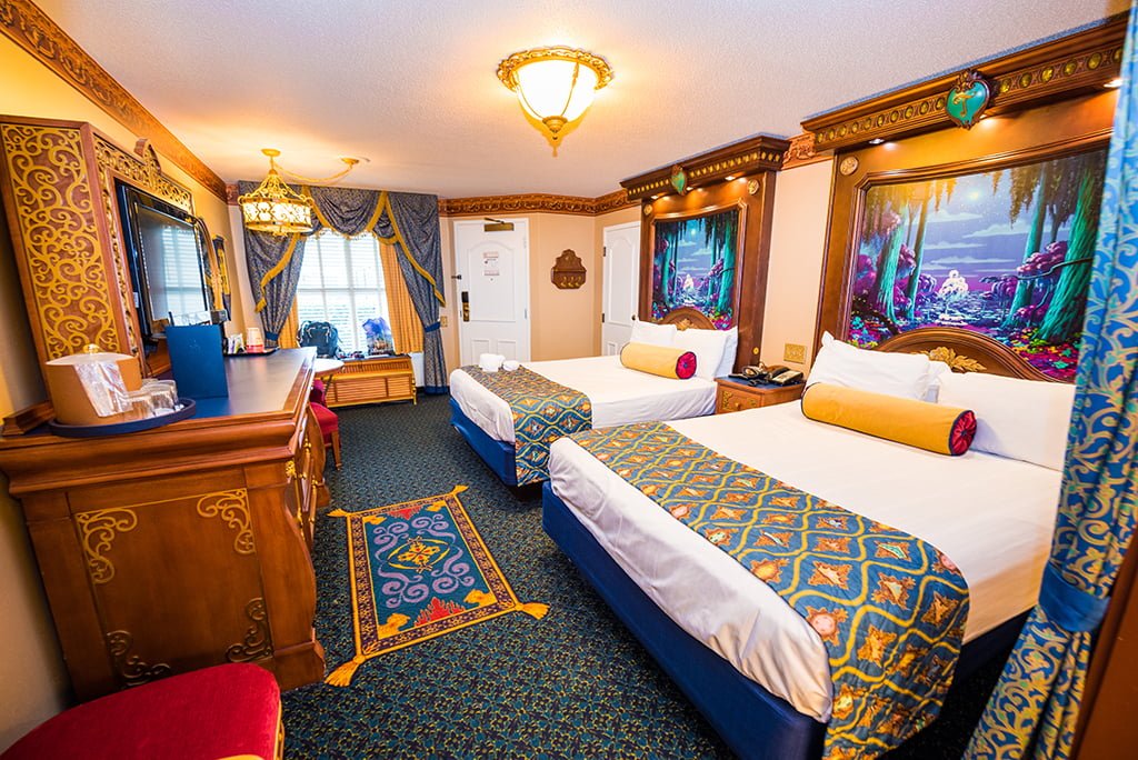 royal-room-port-orleans-riverside-disney-world-hotel-003