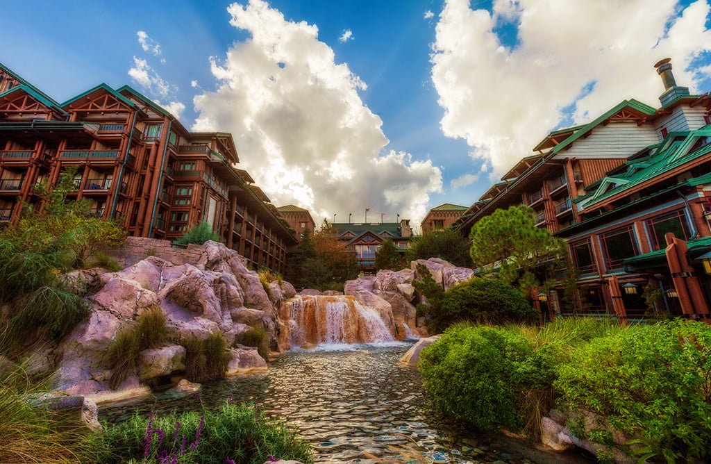wilderness lodge tours