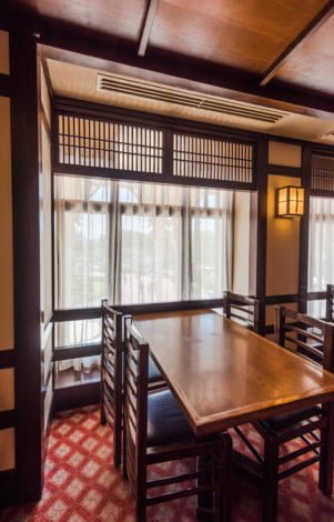 restaurant-hokusai-tokyo-disneyland-034