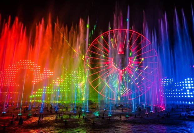 World of Color – Season of Light' Is Glowing Into Disney