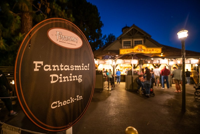 Review: Fantasmic Dining Package at Hungry Bear Restaurant