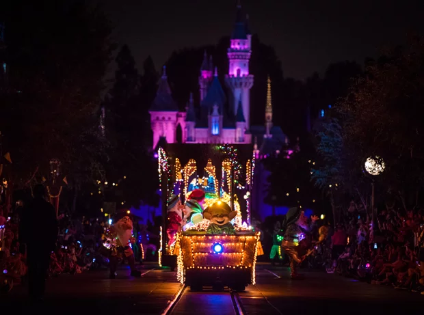 February 2022 Disneyland Crowd Calendar - Disney Tourist Blog