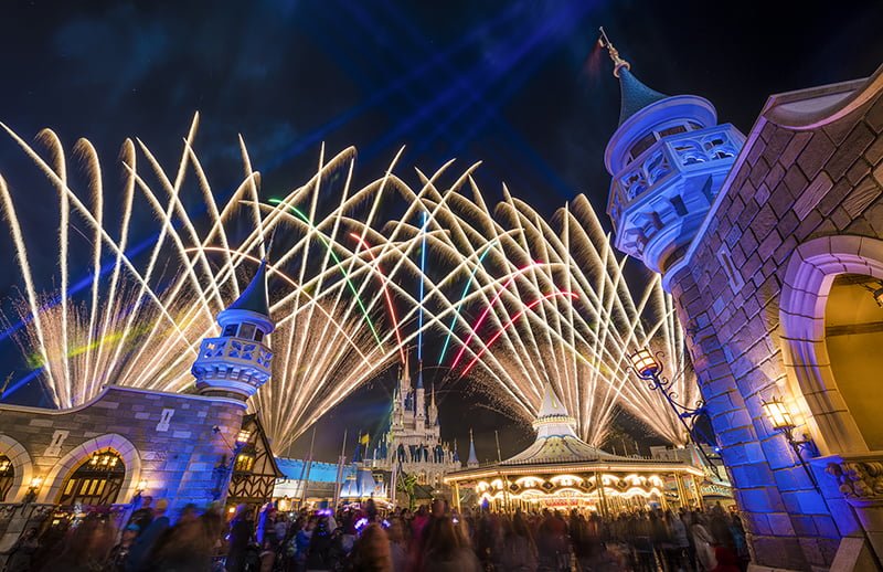 magic kingdom fireworks cruise review
