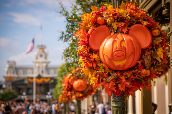 When Will Halloween Decorations Go Up at Disney World in 2023? - Disney ...