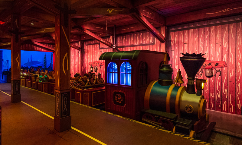 Mickey & Minnie's Runaway Railway at Disneyland OPENING DATE! - Disney  Tourist Blog