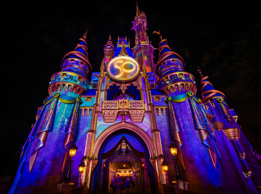 May 2022 at Disney World: Crowd Calendar & Info - Disney Tourist Blog