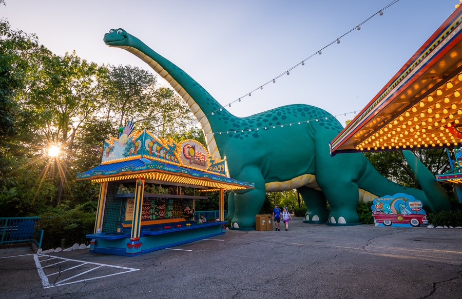 Should DINOSAUR Be Rethemed? Disney Fans Voice Opinions - Inside the Magic