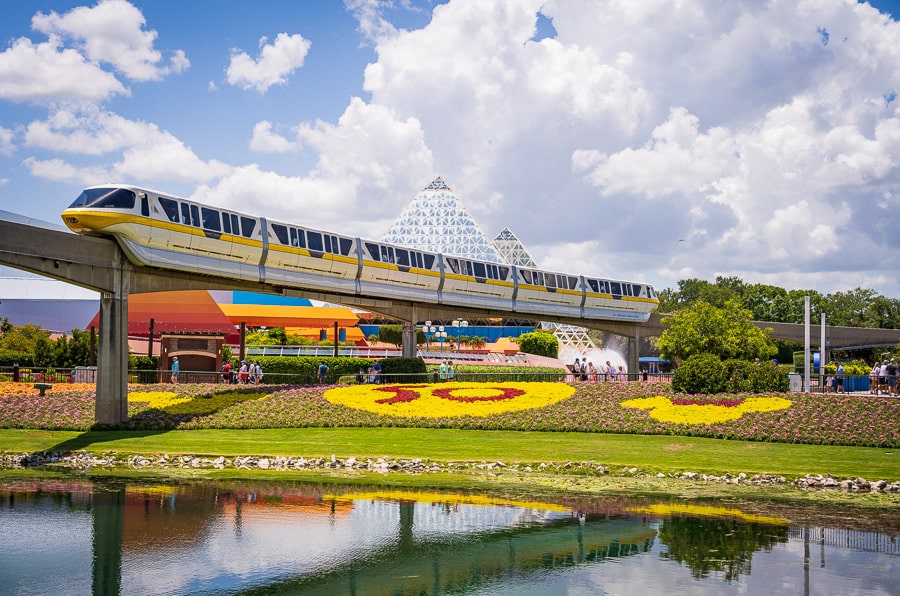 Monorail Epcot Transportation Disney World 1026