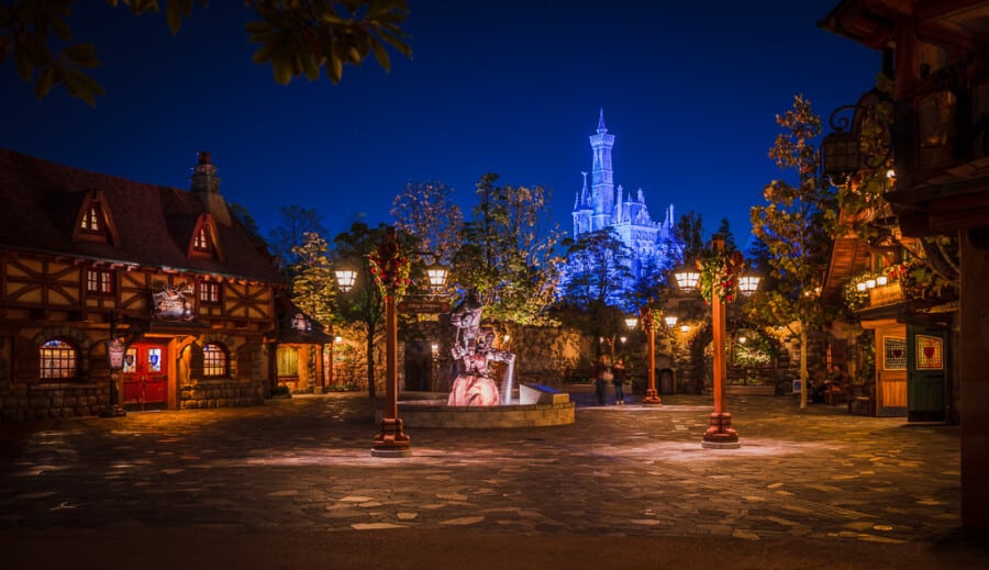 2025-2026 Crowd Calendars for Tokyo Disneyland &amp; DisneySea - Disney ...