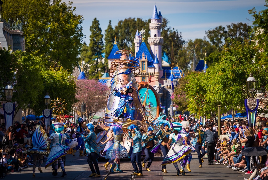 Calendrier Disneyland Paris 2024 - Disney | Beebs