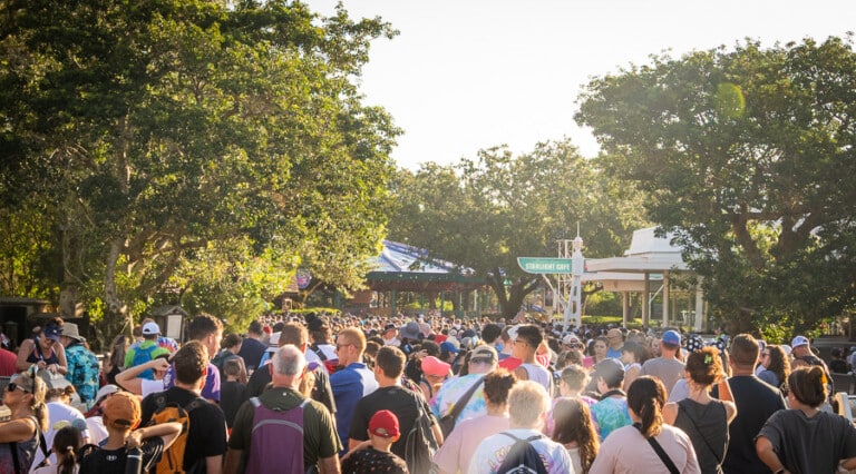 Early Entry & Rope Drop at Magic Kingdom on the Busiest Day of the Week ...