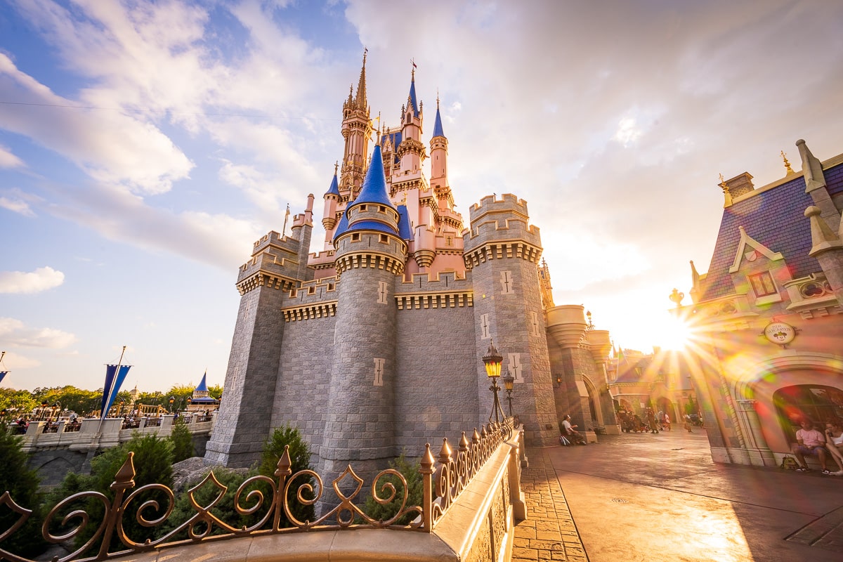 How To Draw Walt Disney Castle How To Draw Walt Disney Castle
