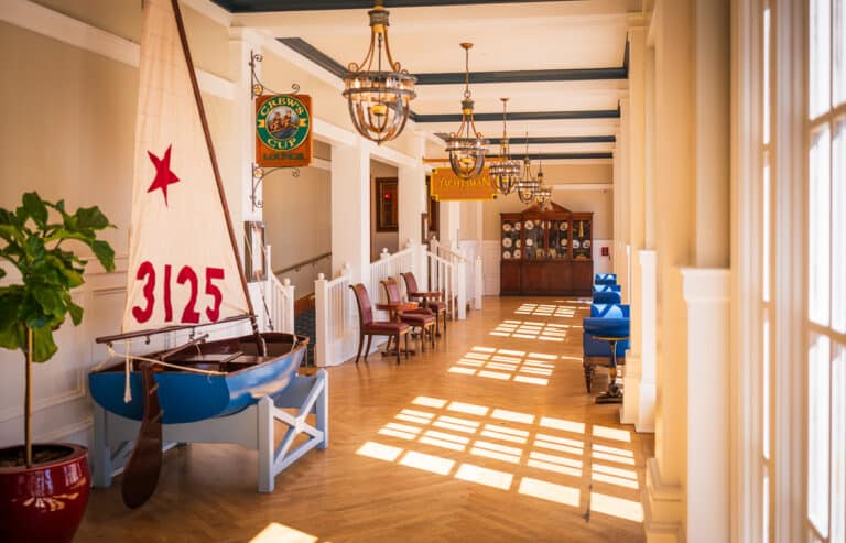 Yachtsman Steakhouse Closing Date Confirmed & Crew’s Cup Lounge Reopening Soon at Disney World