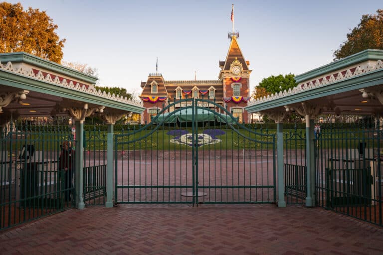 Disneyland Still Open as Chemical Tank at Risk of Exploding Forces Evacuation Orders 5 Miles Away.