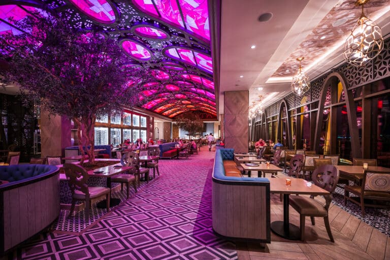 Disney World Brings Back 40% Off Dining Discount for APs!