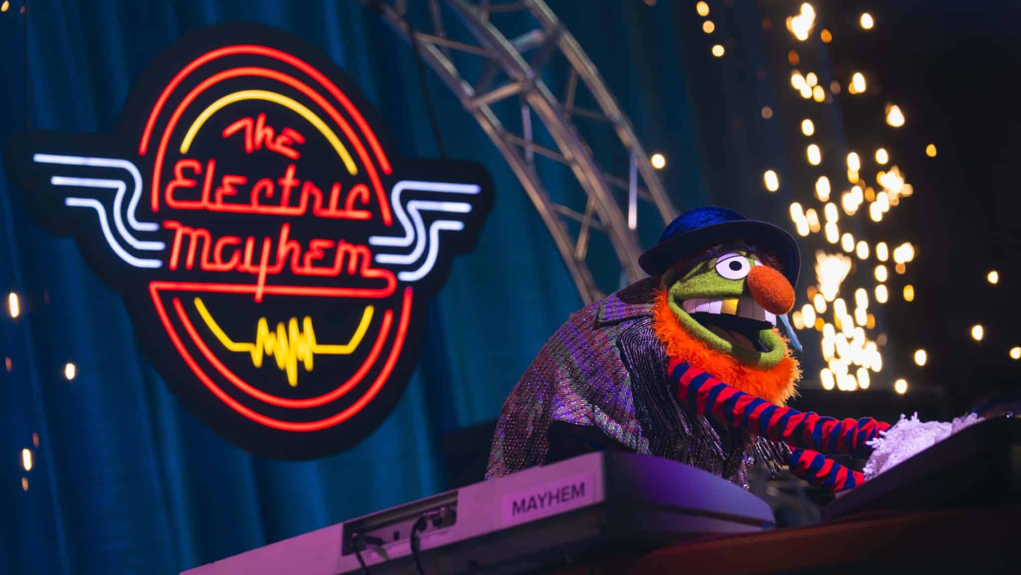 Disney World Reveals Electric Mayhem Post Show & New Songs for Rock 'n' Roller Coaster Starring Muppets Electric Mayhem Post Show Rock Roller Coaster Muppets Dhs Wdw 3 Scaled