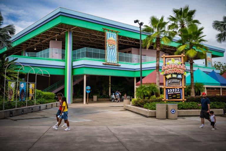 Opening Day Animal Actors on Location Show Closing for Good at Universal Studios Florida After 36 Years