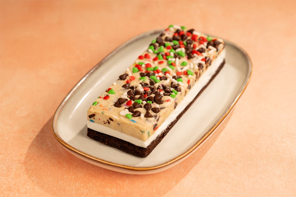 Food Guide to Christmas 2026 at Disney World Festive Ice Cream Sandwich